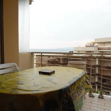 Apartment Deux-pieces Vue Avec Parking A Canet-plage - Fr-1-750-72 *